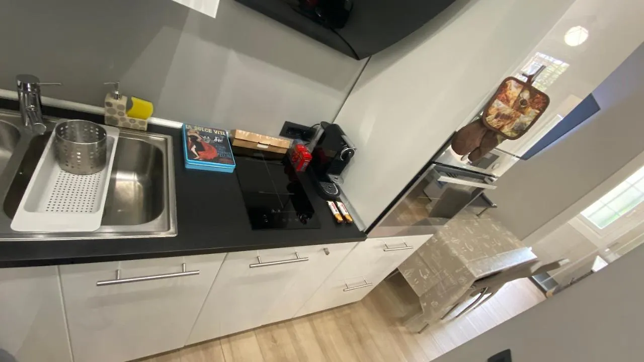 Residenza Mirabello - Mono In Via Plana - Corso Sempione 米兰 0*,